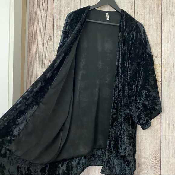 Free People Womens Black Velvet Robe size Small - Picture 6 of 12
